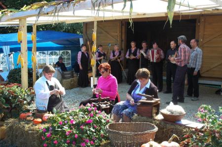 Koncert ob ličkanju koruze